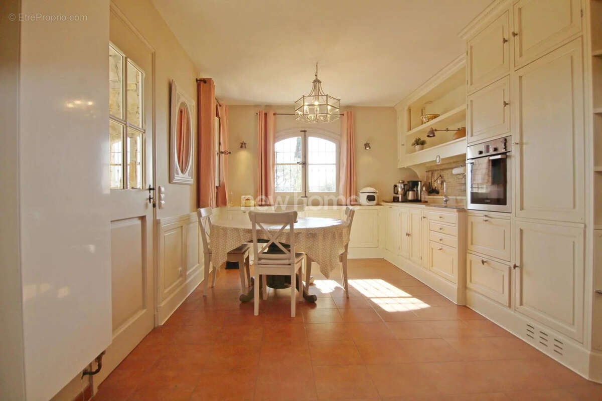 Maison à FAYENCE