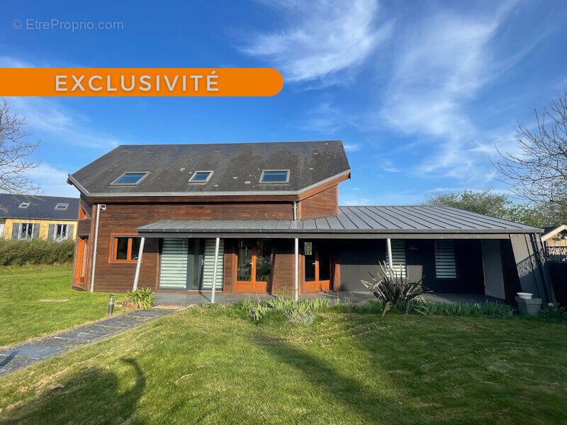 Maison à LA CHAPELLE-CHAUSSEE