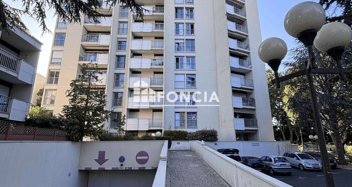 Appartement 5 pieces 98m2 vue loire avec garage double et cave - photo 12