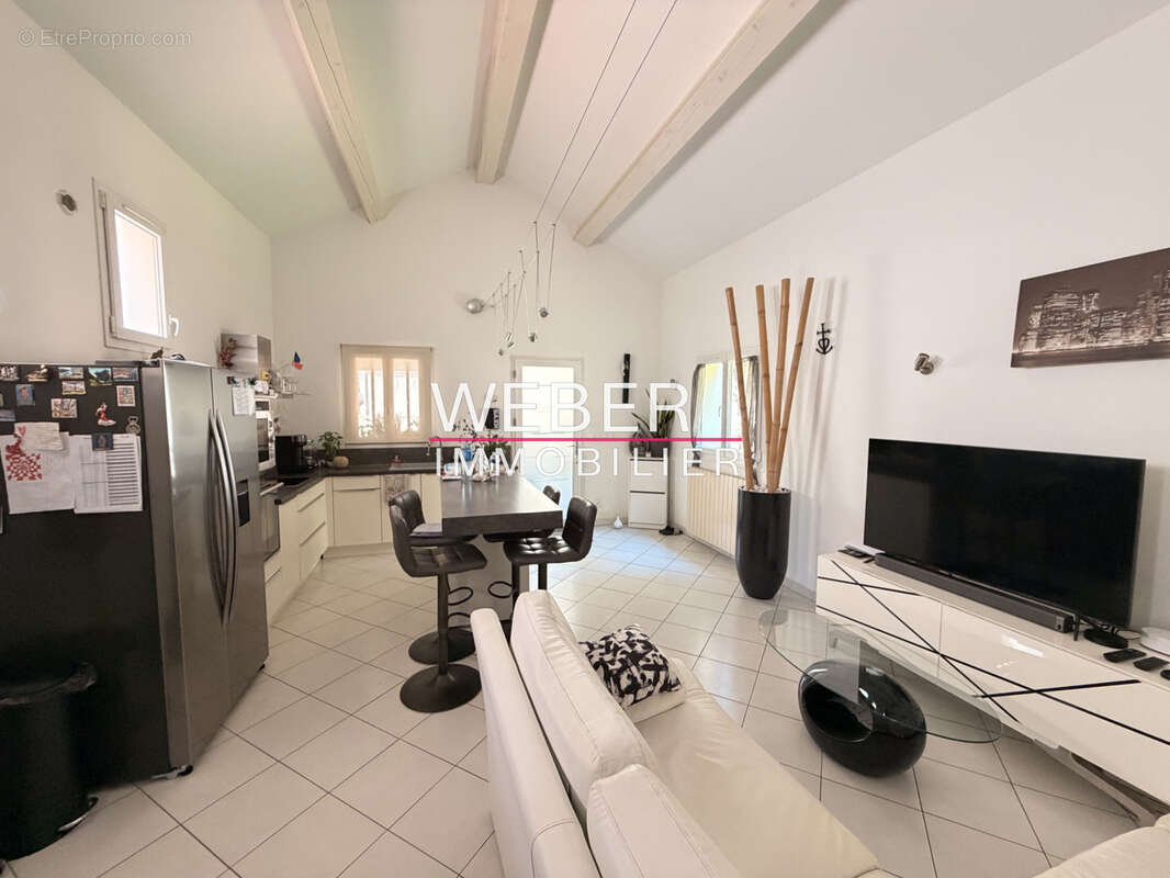 TOULON LA LOUBIERE - 2 maisons indépendantes 192 m2 - photo 4