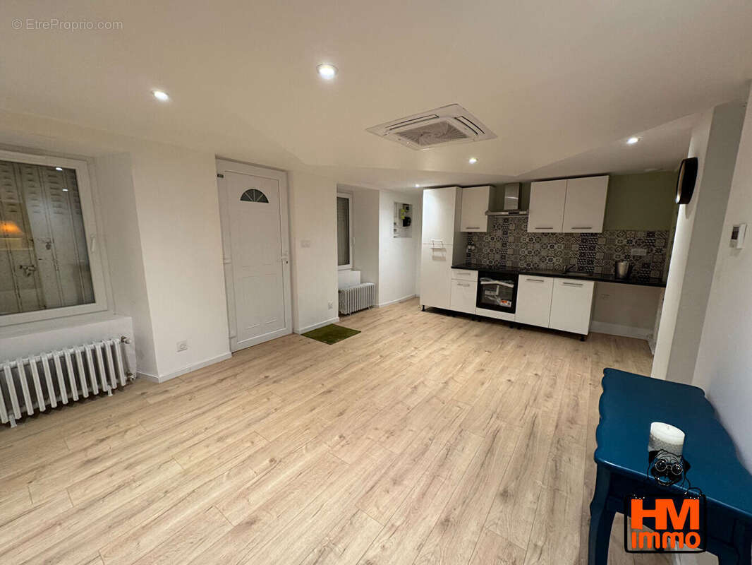 Maison à SAINT-YRIEIX-LA-PERCHE