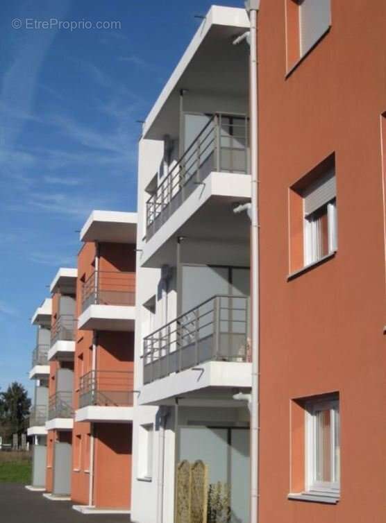 Appartement à YZEURE