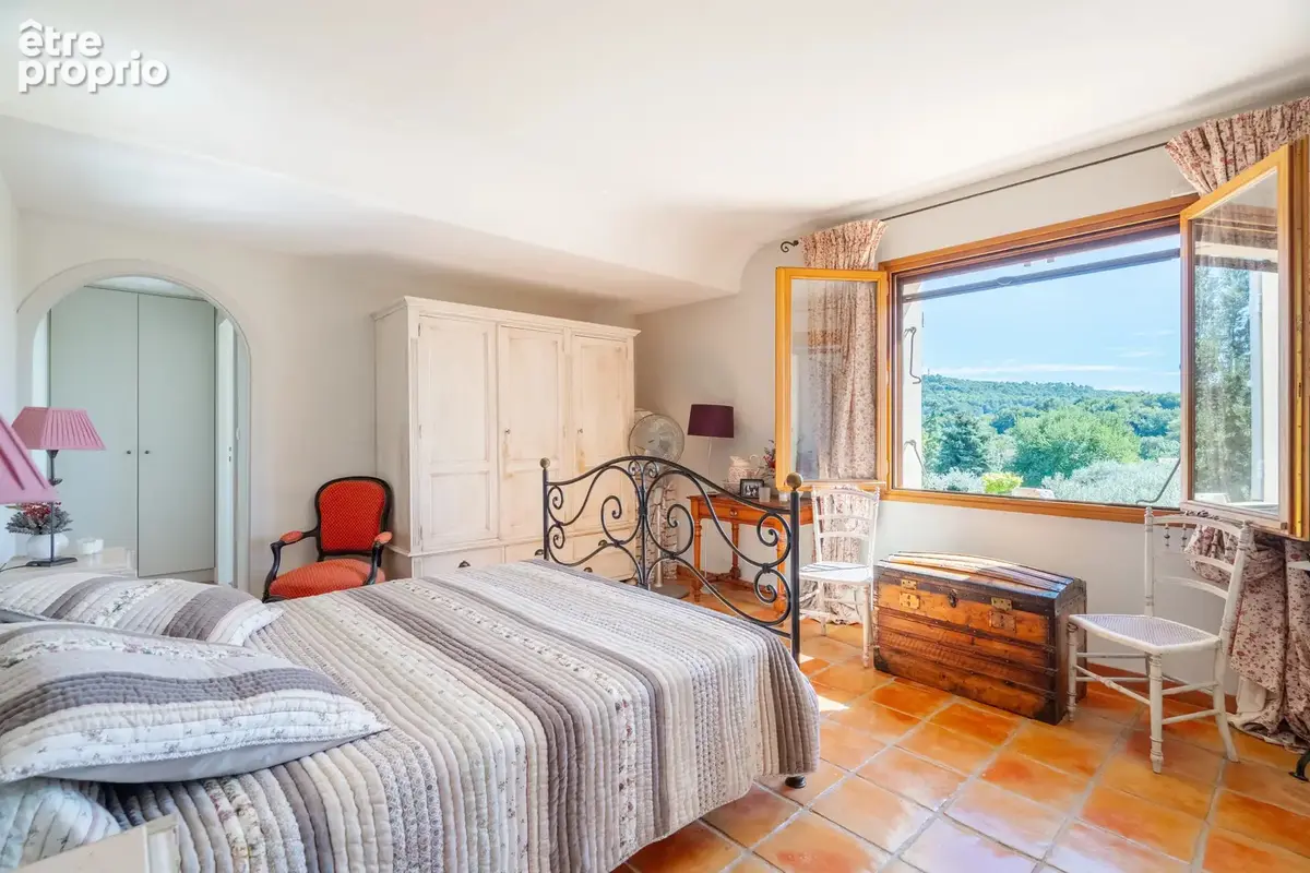 Magnifique propriété au cœur d'un domaine de 1,7 hectare - photo 9