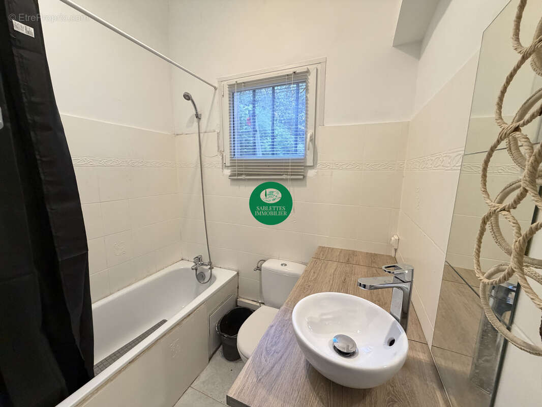 Appartement T2 à vendre proche Fort Napoléon   La Seyne-sur-Mer (83) - photo 4