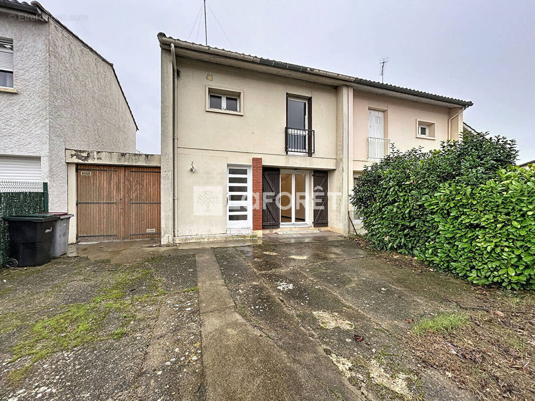 Maison à CASTELSARRASIN