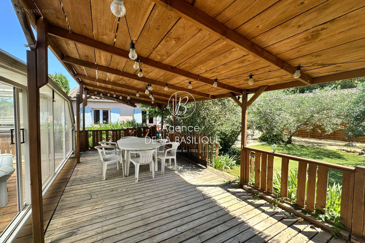 Maison à SAINT-MAXIMIN-LA-SAINTE-BAUME
