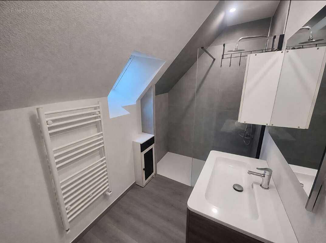 Appartement à AUXONNE