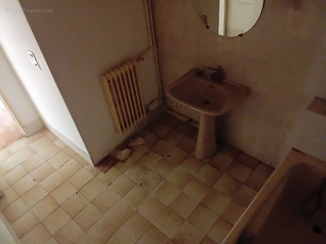 Maison à OUROUER-LES-BOURDELINS