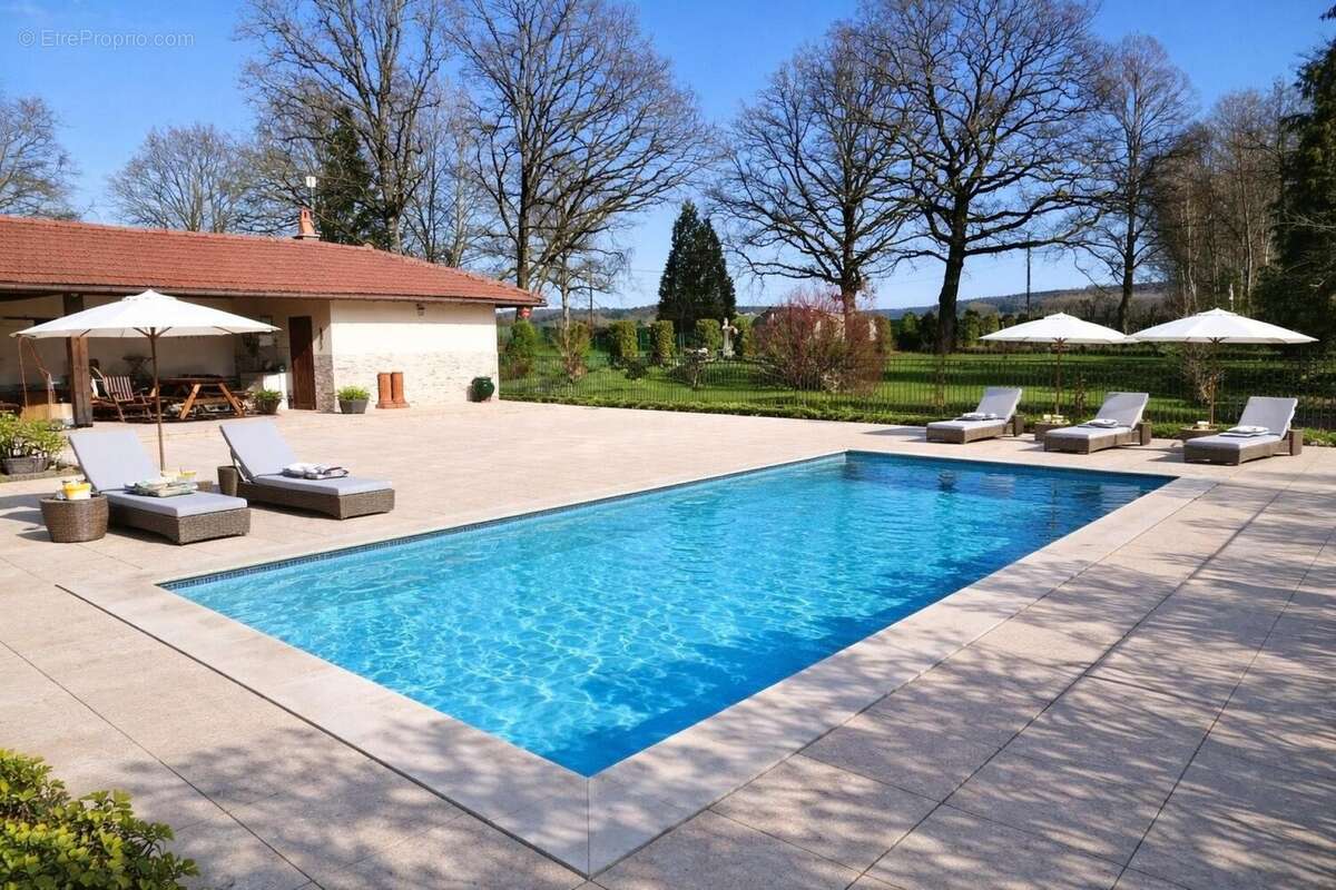 Photo 3 - Maison à JEANMENIL