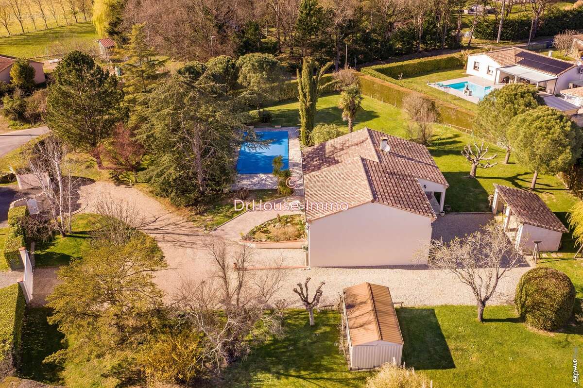Maison 112 m² à Saint-Gauzens  - photo 24