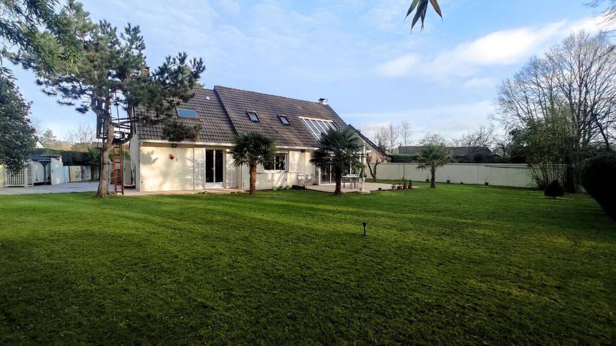 Maison à YERRES