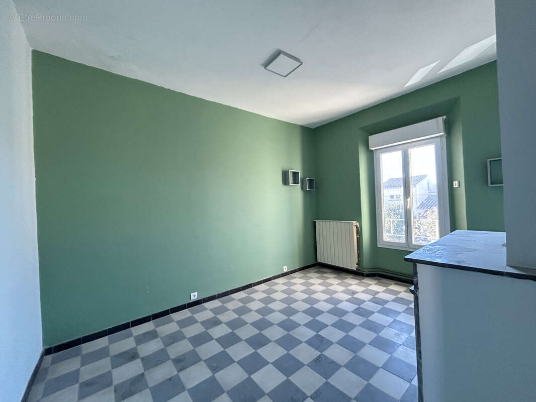 Maison à LEZIGNAN-CORBIERES