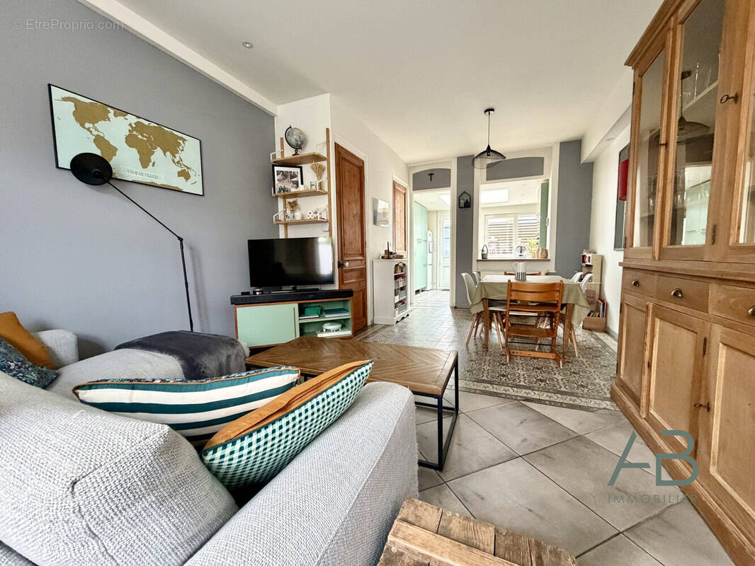 Maison à LA MADELEINE