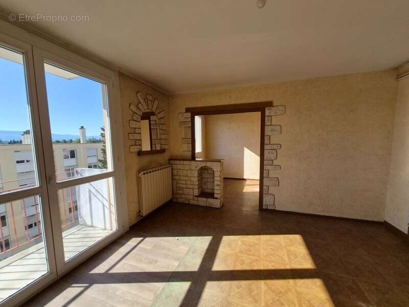 Appartement à ROMANS-SUR-ISERE