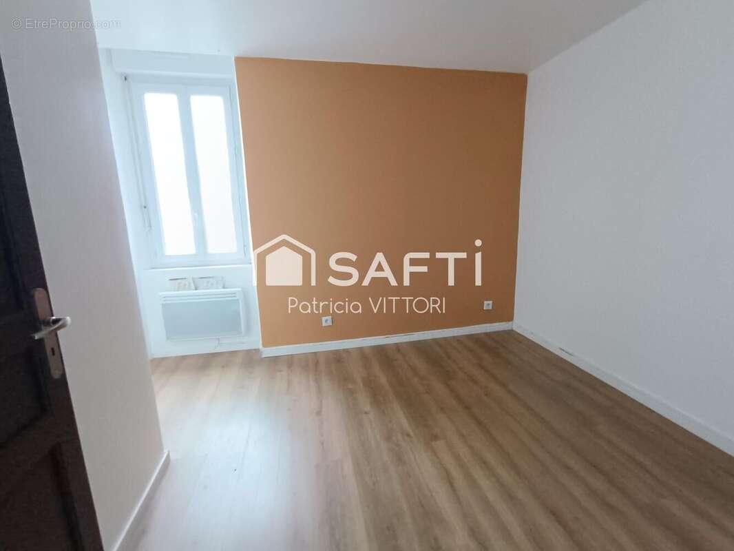 Maison 250 m² à La Baconniere  - photo 7