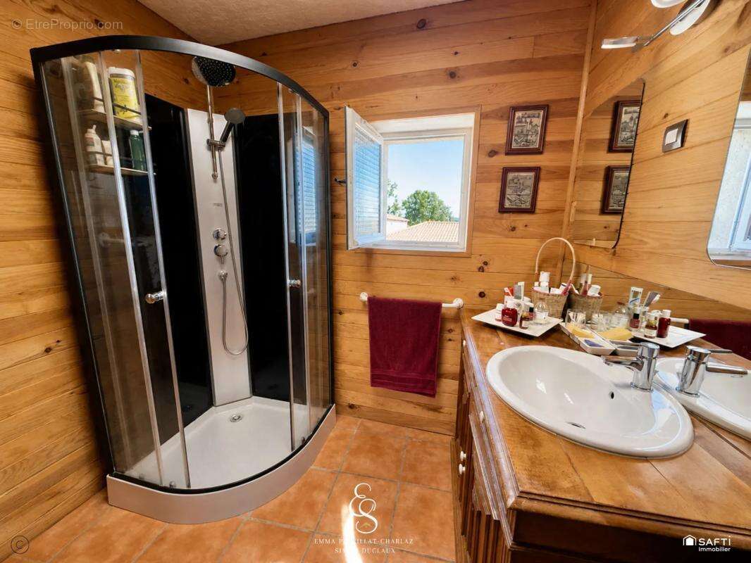Maison de 5 pièces de 132 m² à Quintenas - photo 15