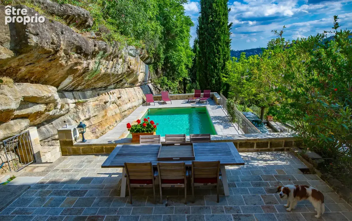 Lieu Inédit - vue 180o - Maison de maître sur promontoire - hameau médiéval - idéal accueil - piscine - photo 5