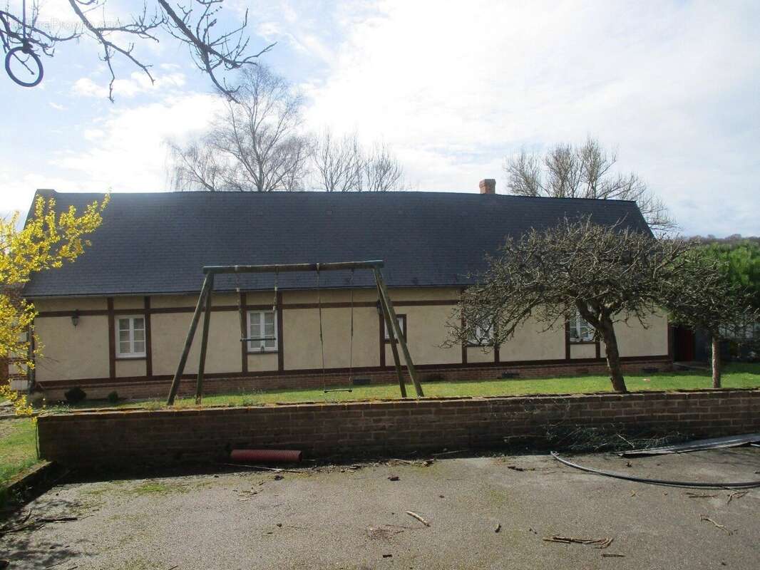 Maison à POIX-DE-PICARDIE