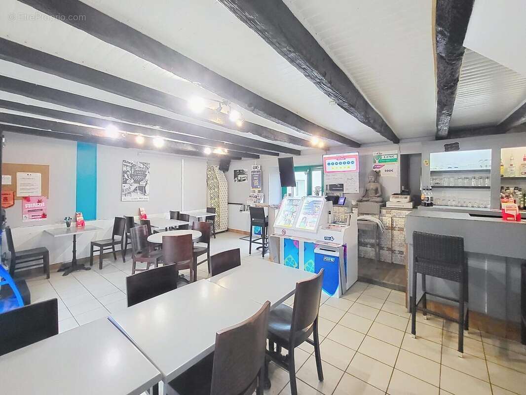 Photo 3 - Commerce à PLUMELIAU