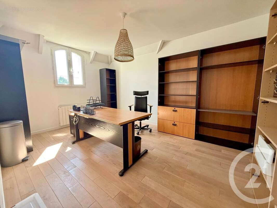 Maison 180 m² à Argenteuil  - photo 13