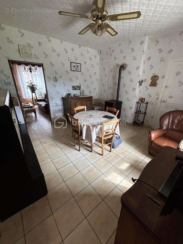 Ensemble immobilier - photo 6