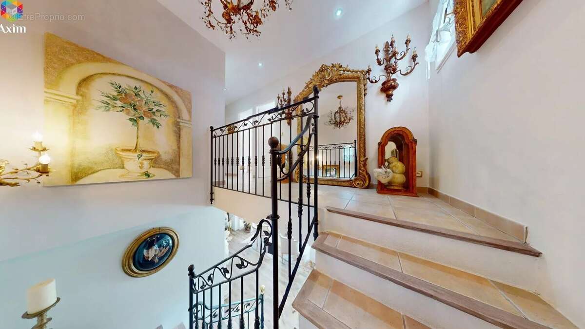 Maison à SAINT-RAPHAEL