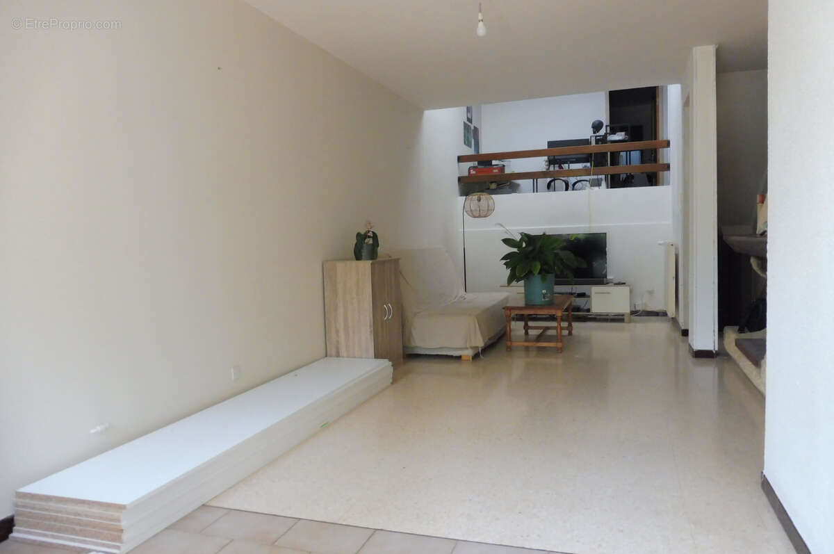 Maison 5 pièces, 114 m2 garage et jardin - photo 3