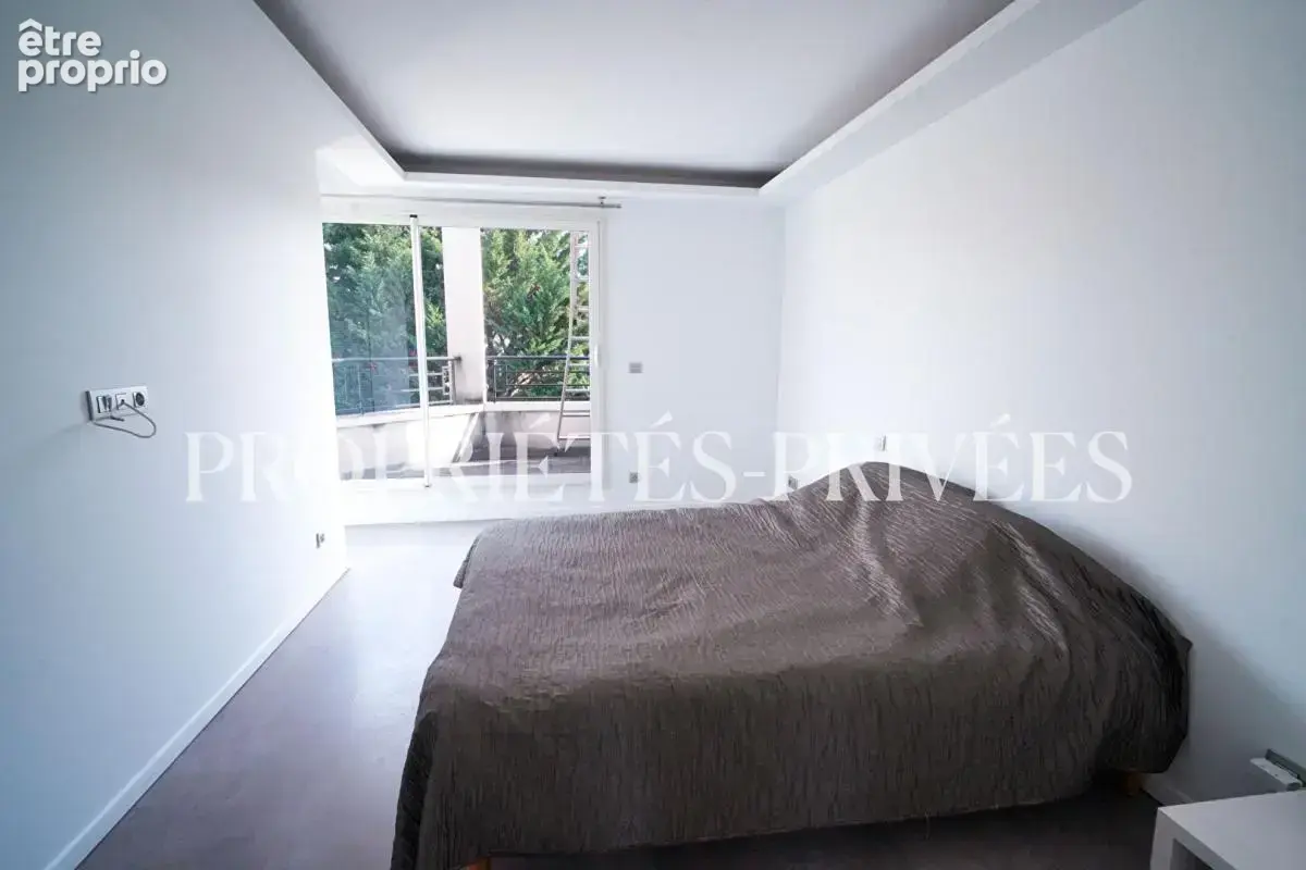 Maison contemporaine écologique avec salle de cinéma haut de gamme - photo 9