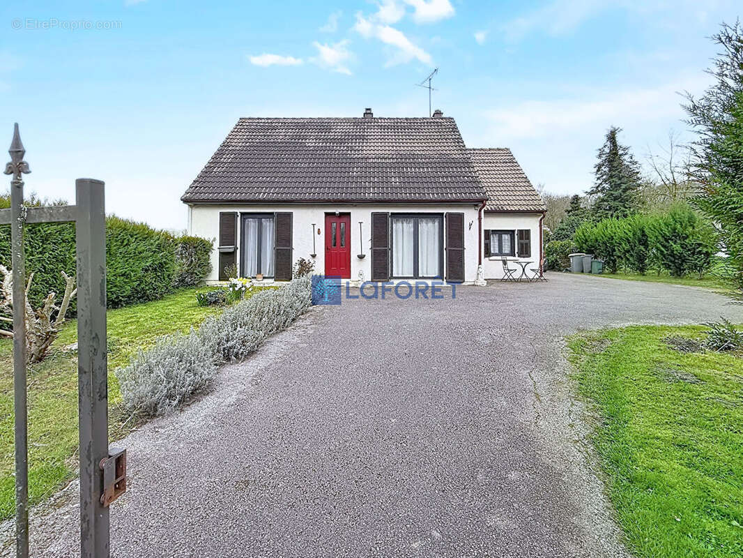 Maison à BLERANCOURT