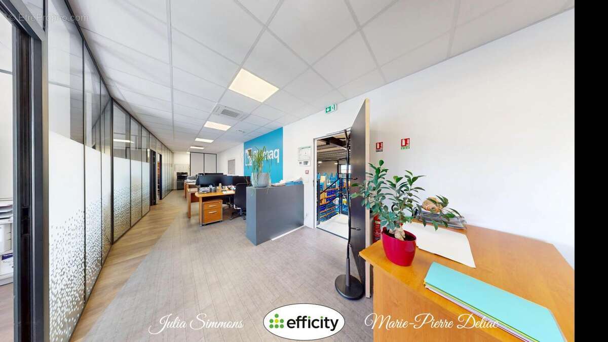 Commerce 440 m² à Plaisir  - photo 8