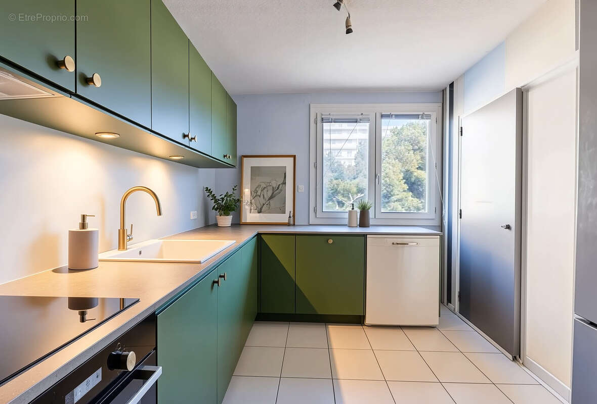 Appartement à PORT-DE-BOUC