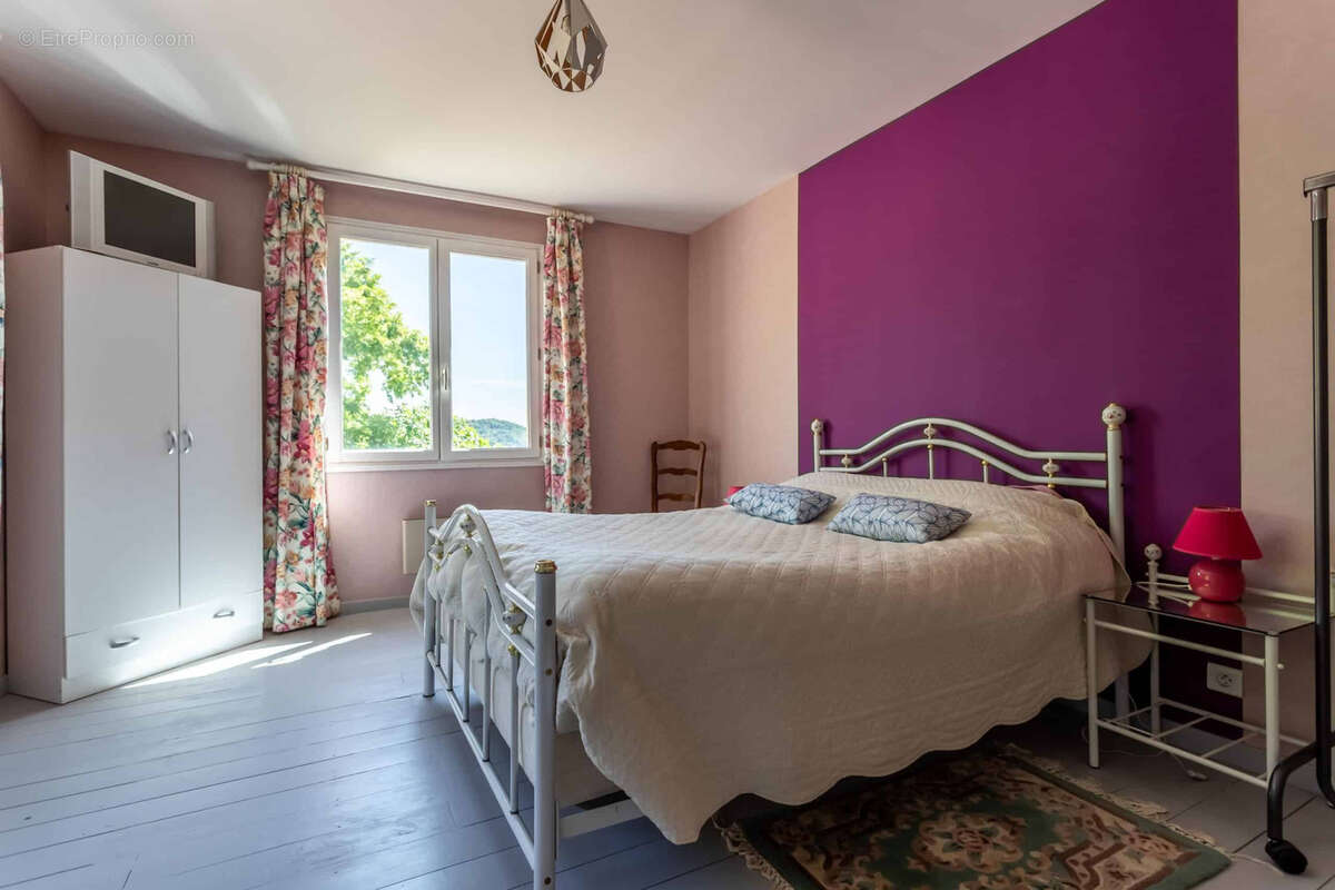 Country property - photo 21
