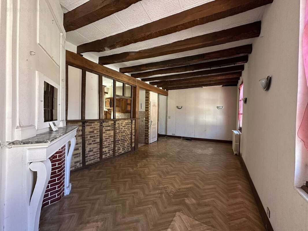 Maison à SAINT-YRIEIX-LA-PERCHE