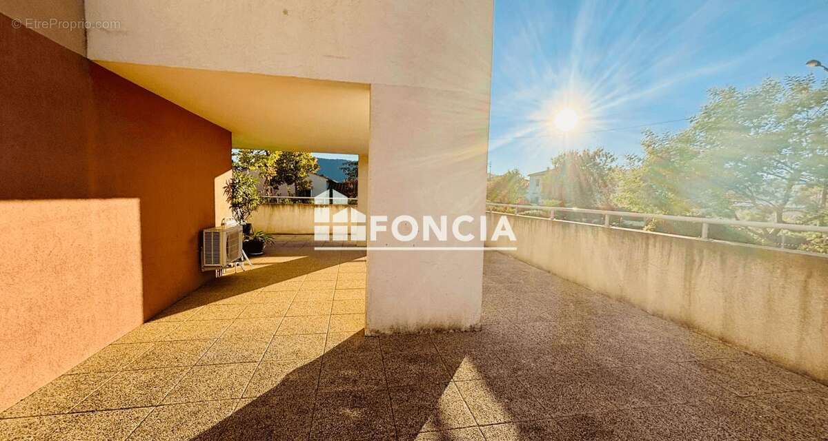 Appartement à HYERES