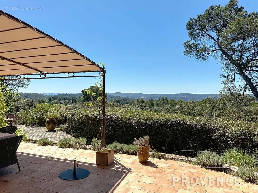 Maison à SAINT-ANTONIN-DU-VAR