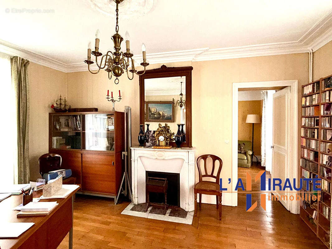 Maison à MAISONS-LAFFITTE