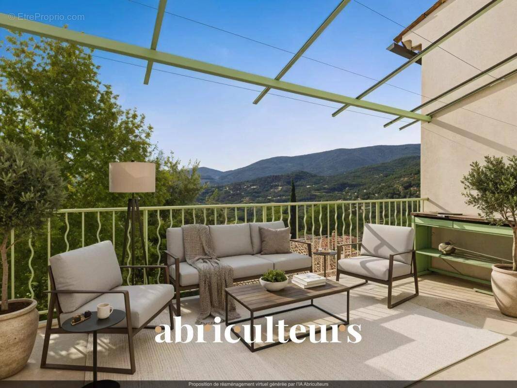 Appartement à FAYENCE