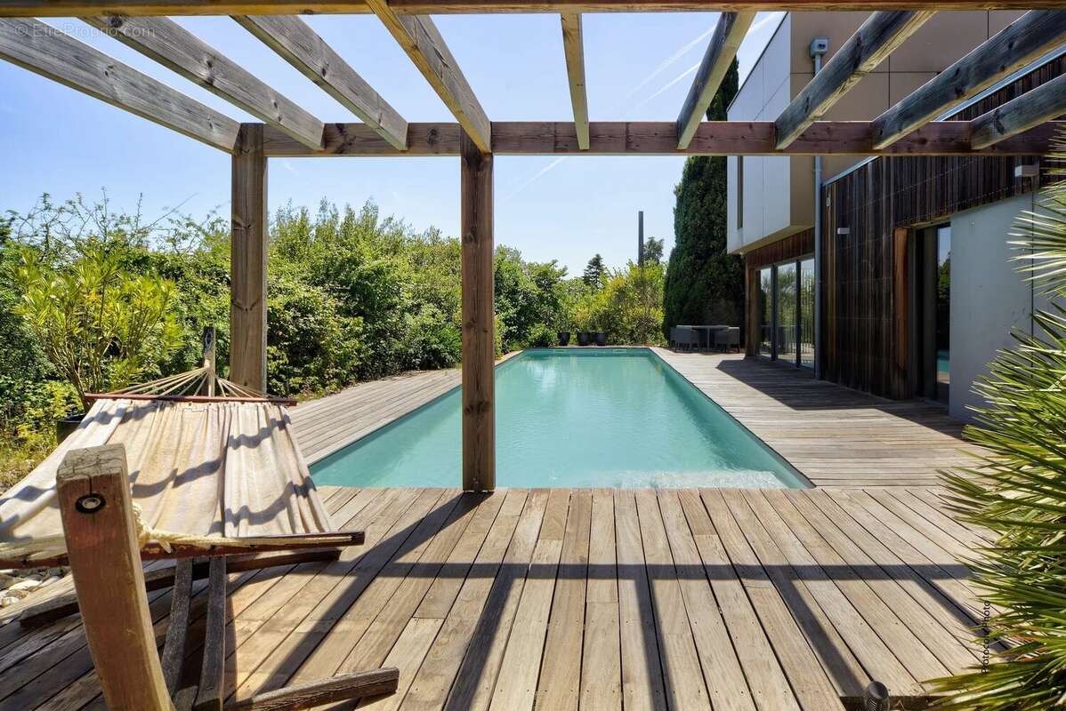 Villa d'exception sur les coteaux piscine et spa - photo 17
