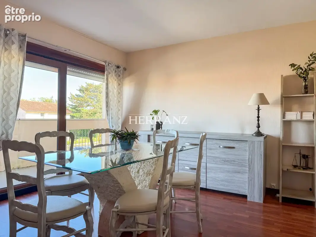 Appartement T3 à vendre à Libourne   64 m2, balcon et parking - photo 3