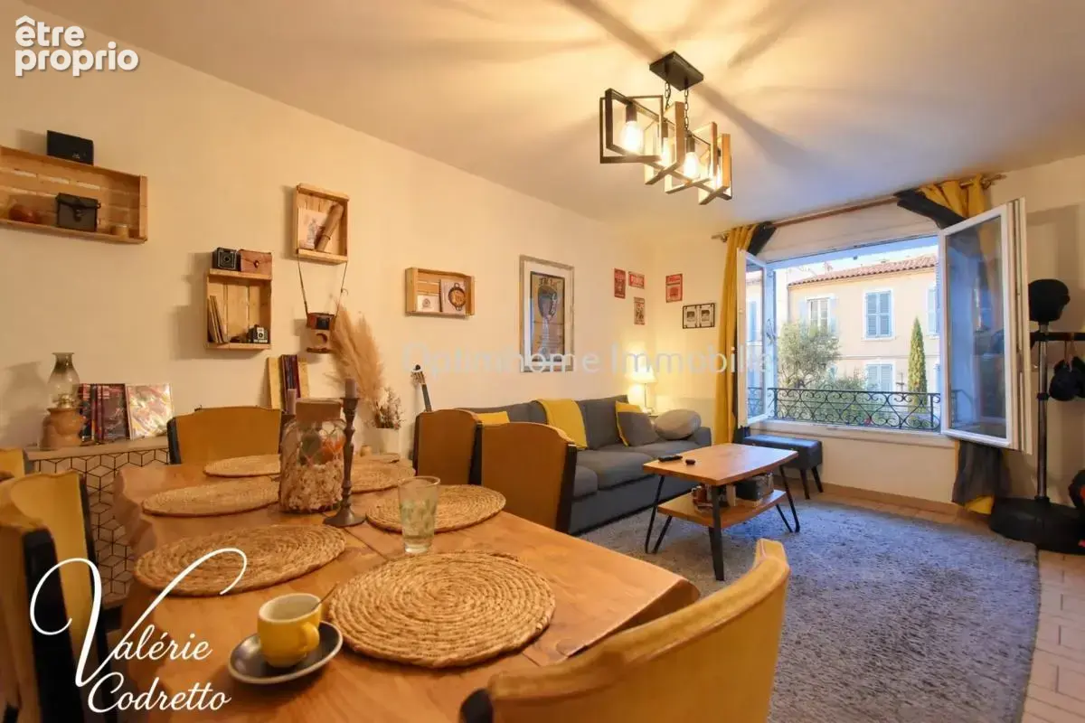 Hyères 83400 – quartier gare  appartement t2 – tout à pied ! - photo 1
