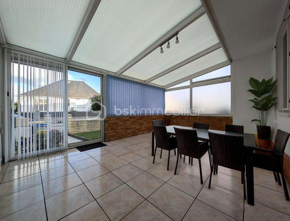 Maison à EQUEURDREVILLE-HAINNEVILLE