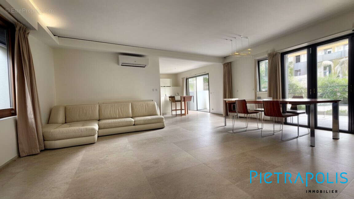 Maison à VILLEURBANNE