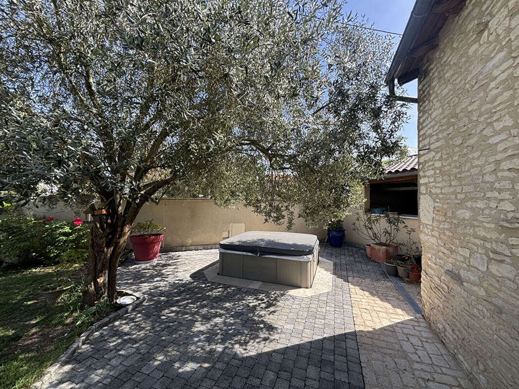 Maison à AVANTON