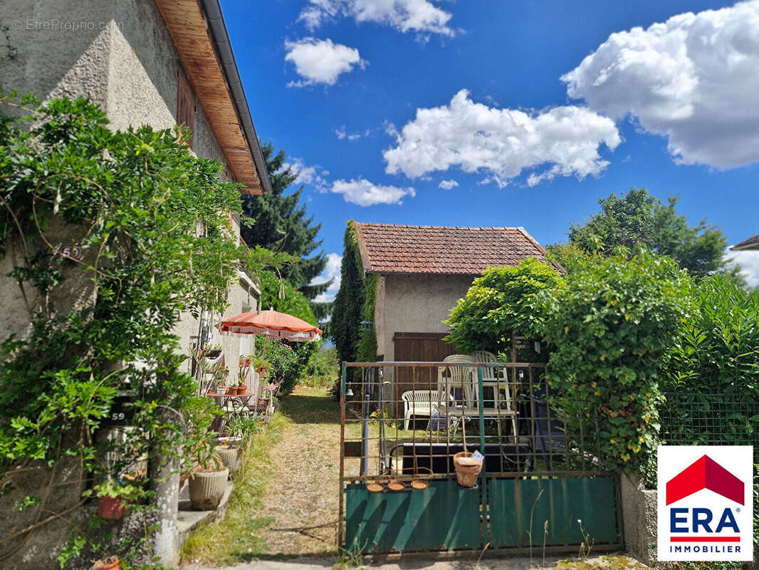 Maison à LES AVENIERES