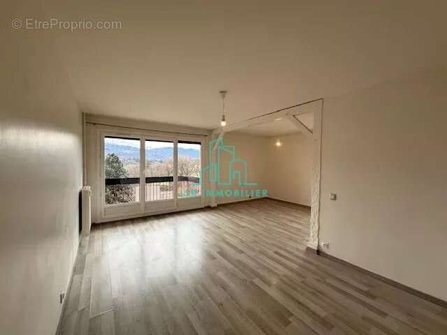 Appartement à ARBIN