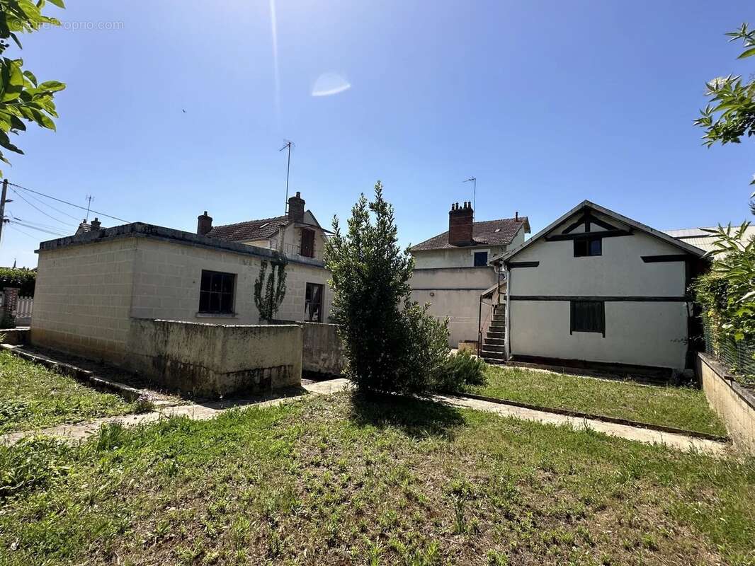 Maison à AUXERRE