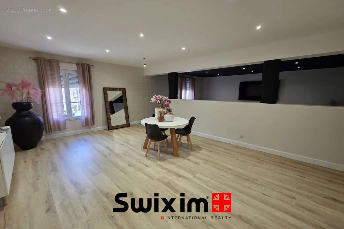 Maison à SAINT-ESTEPHE