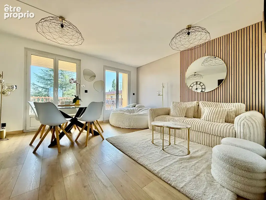 Appartement à GRAVIGNY