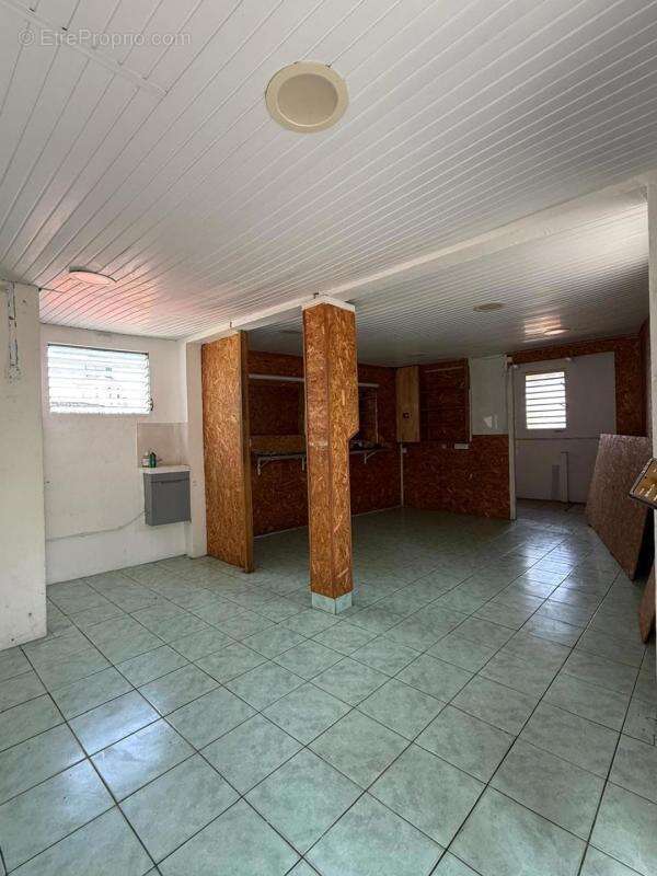 Appartement à BASSE-POINTE