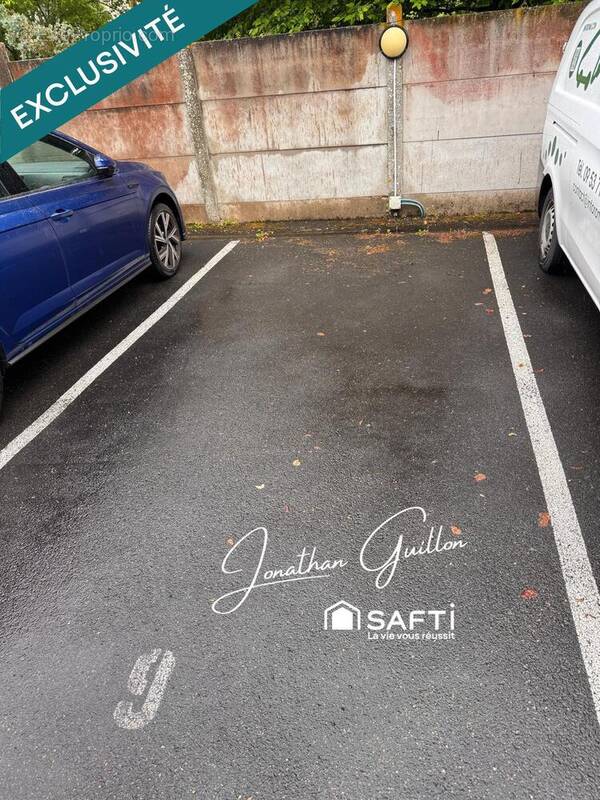 Photo 1 - Parking à SAINT-GERMAIN-SUR-MORIN